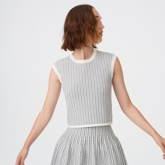 NWT Club Monaco Himalayan Cropped Sweater - Picture 2 of 7